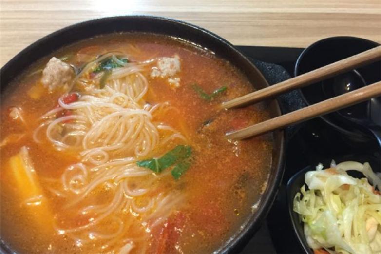 关三家私厨米线